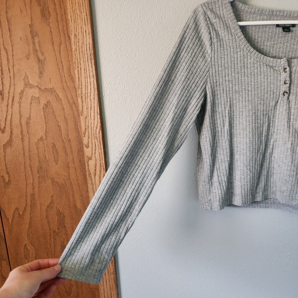 Wild Fable Cropped Long Sleeve - Picture 2 of 8